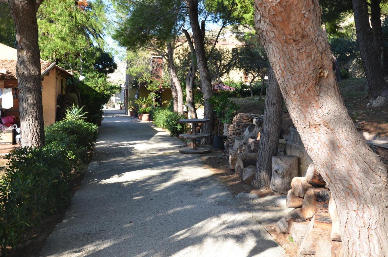 Il Paradiso Di Giacomo Erice Buitenkant foto