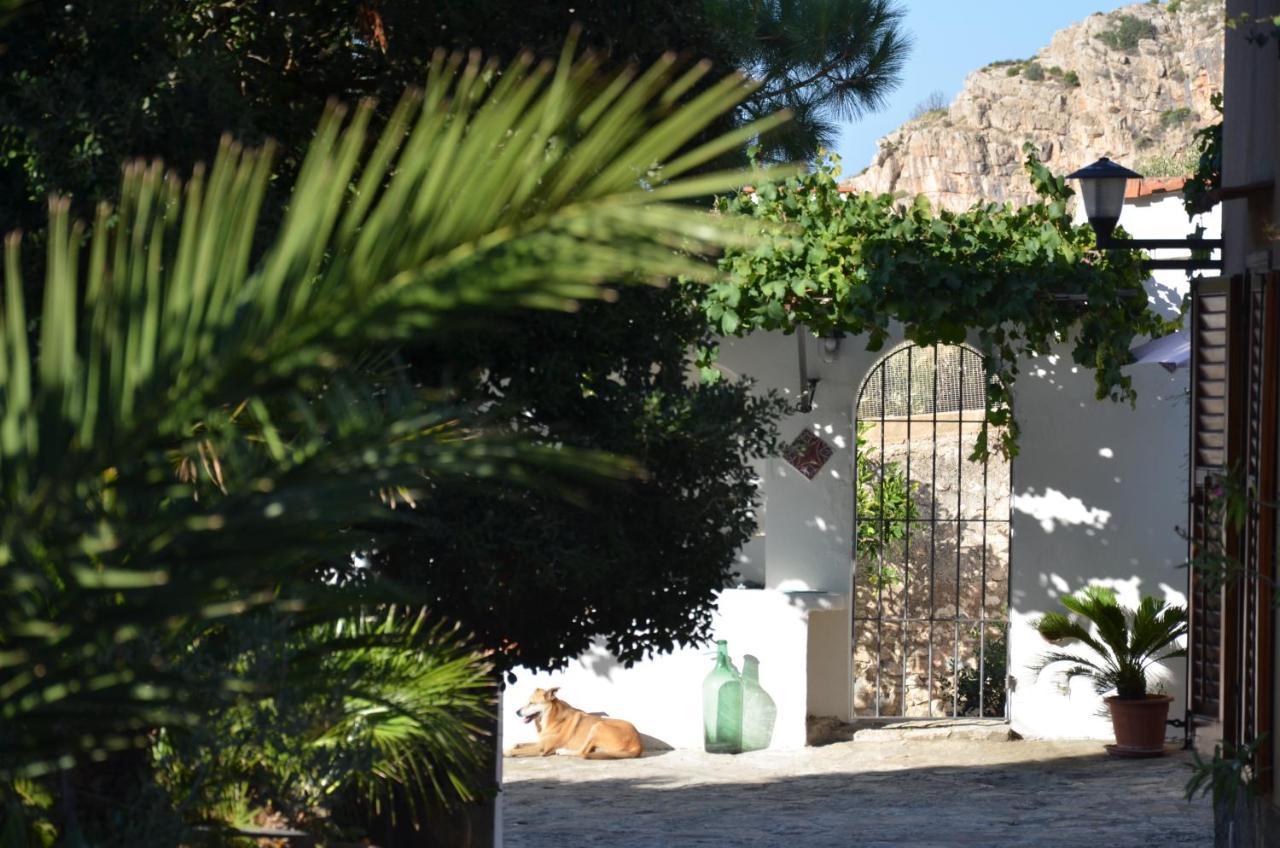 Il Paradiso Di Giacomo Erice Buitenkant foto