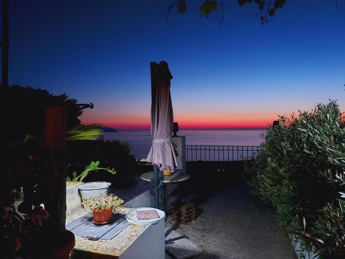 Il Paradiso Di Giacomo Erice Buitenkant foto